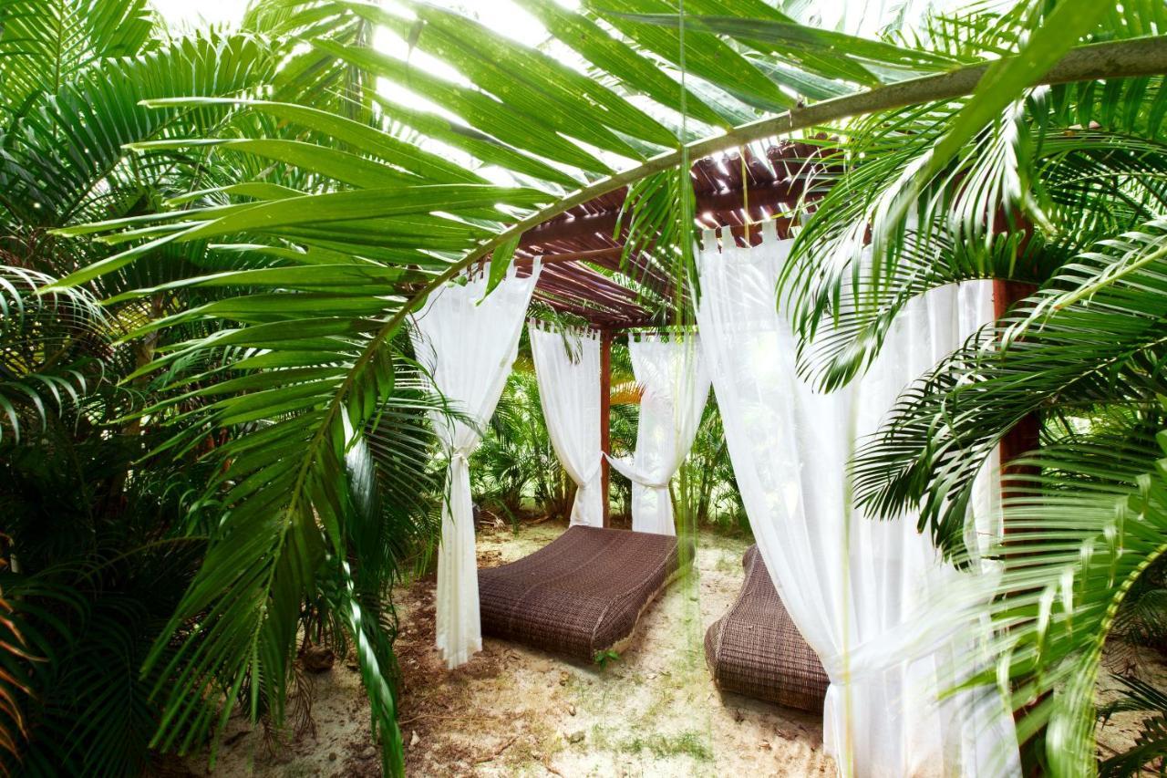 Aventura Village Los Corales Beach And Spa Punta Cana Exterior foto